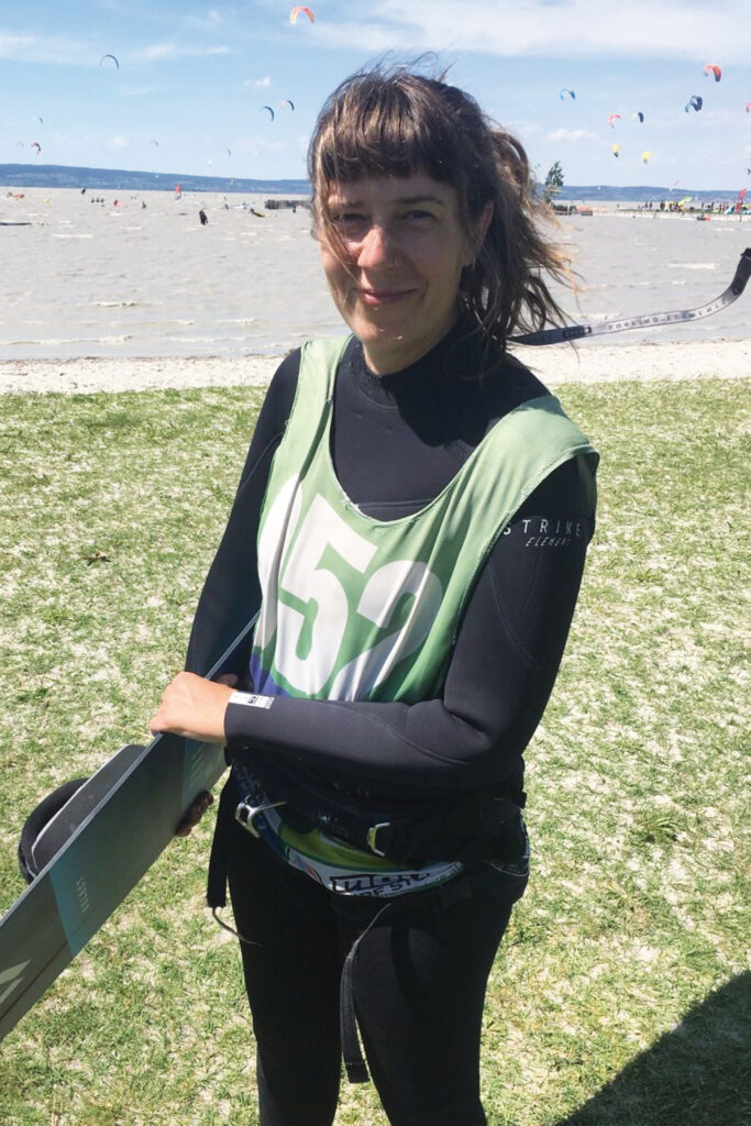 Wahlheimat Burgenland. Insektenforscherin Dominique Zimmermann beim Kitesurfen