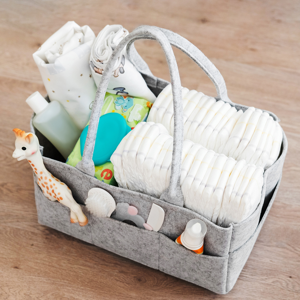 Mom Lifehacks: Baby Wickeltasche mit Windeln und Feuchttüchern