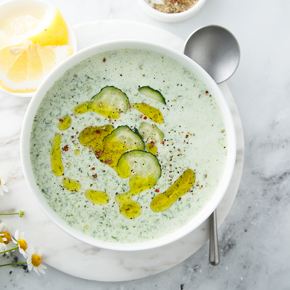 Sommerrezepte: Kalte Gurkensuppe mit Olivenöl