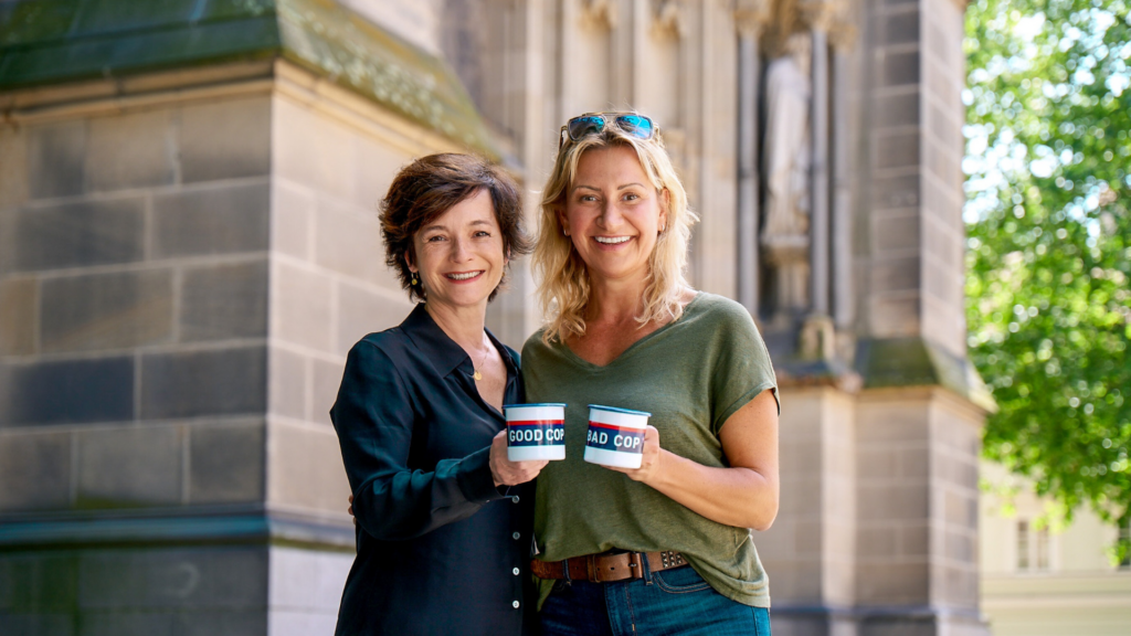 Good Cop, Bad Cop. Die „Ermittlerinnen“ Joe (Katharina Stemberger, li.) und Biggi (Angelika Niedetzky) sind nicht nur am Set, sondern auch privat ein Dream-Team.