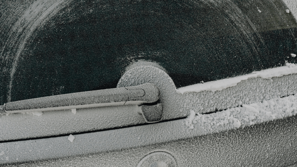 Frost auf der Autoscheibe