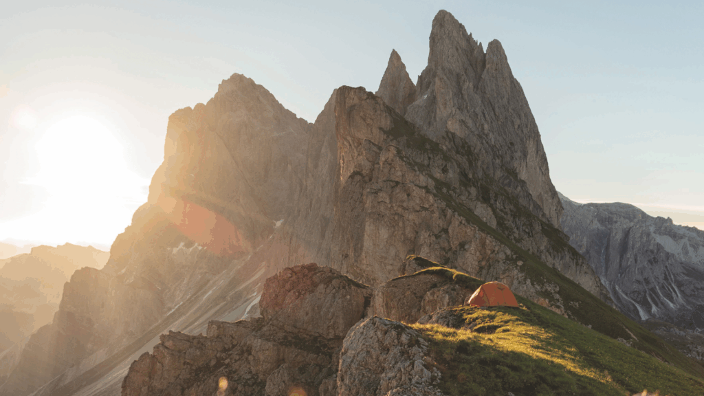 Ein Zelt mitten in den Dolomiten